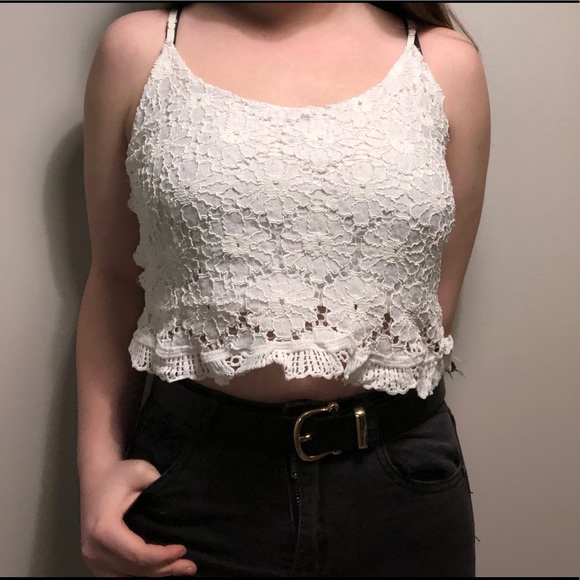 White Lace Cropped Tank - Picture 1 of 2